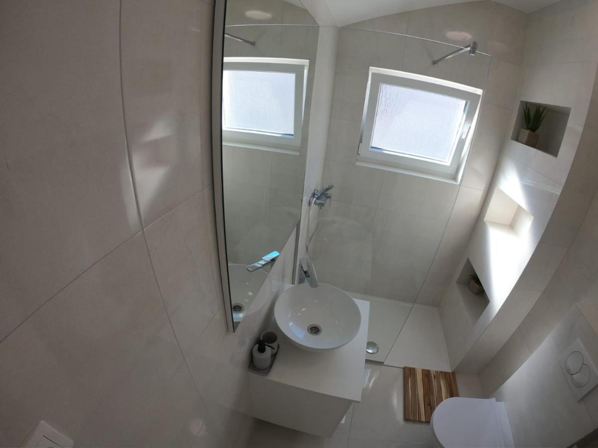 Sun-Drenched Apartment "The View" Задар Екстериор снимка